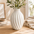 Vase décoratif en céramique – Relief ondulé