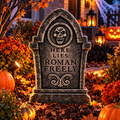 Pierre tombale en liège Halloween – « Here Lies Roman Freely »